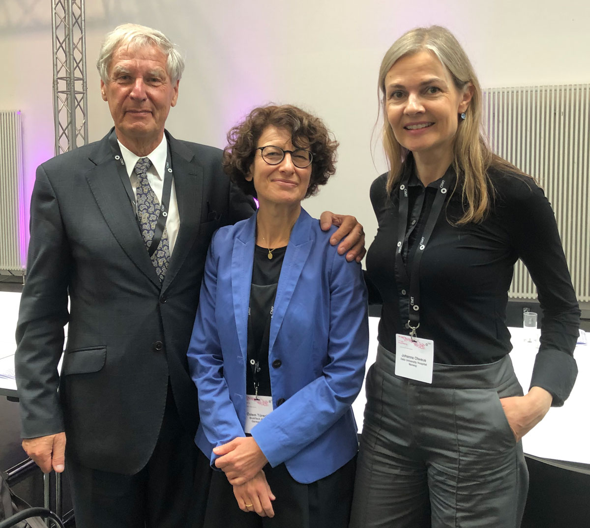 The past president, Christoph Huber, and the new president, Özlem Tureci, together with newly elected member of the Executive Board, Johanna Olweus The past president, Christoph Huber, and the new president, Özlem Tureci, together with newly elected member of the Executive Board, Johanna Olweus