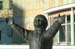 statue1-b